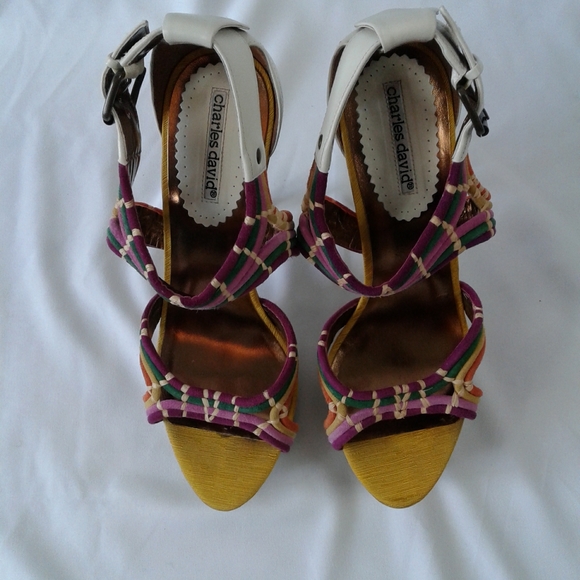 Charles and David Vero Cuoio - Picture 2 of 8